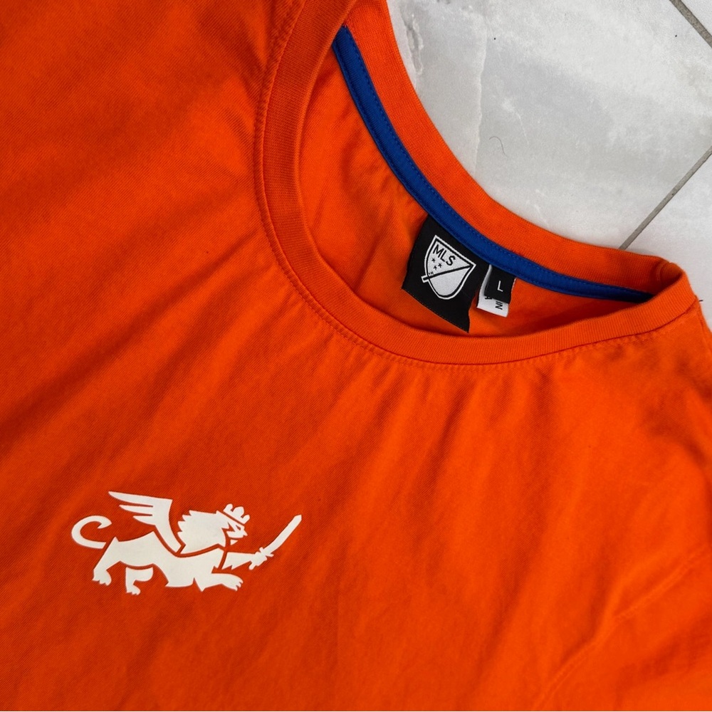 FC Cincinnati Unisex Orange Heavyweight Relaxed Warmup Ringer Style T-Shirt - Picture 4 of 4